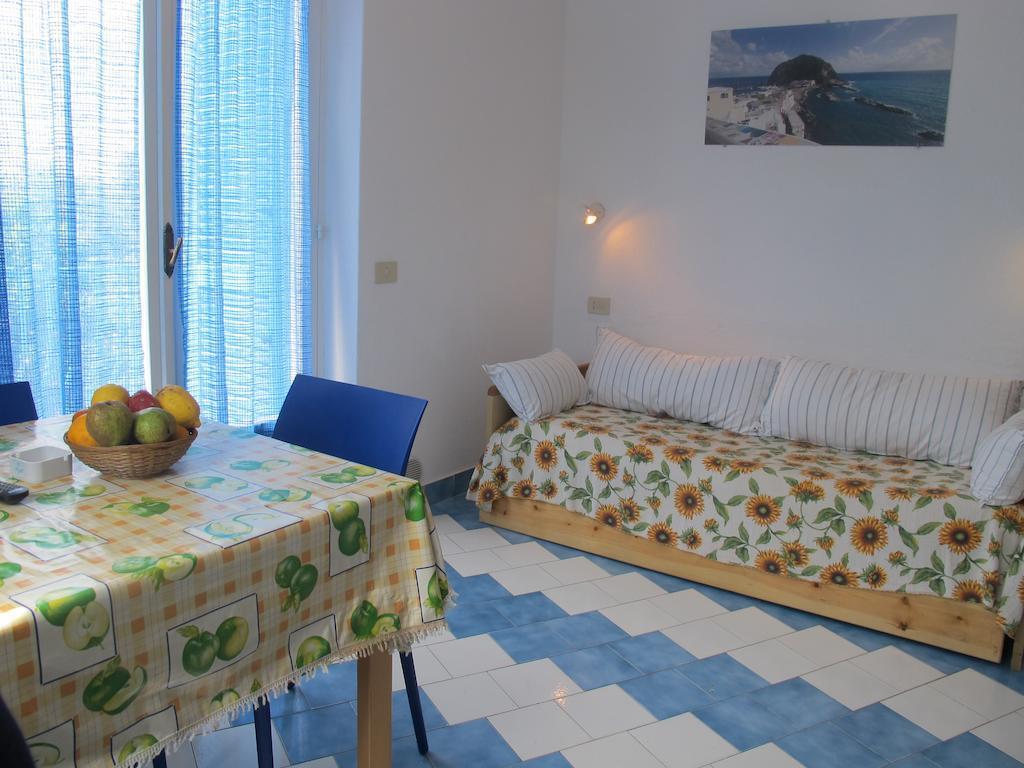 Forio di Ischia Aparthotel Villa Marinu מראה חיצוני תמונה